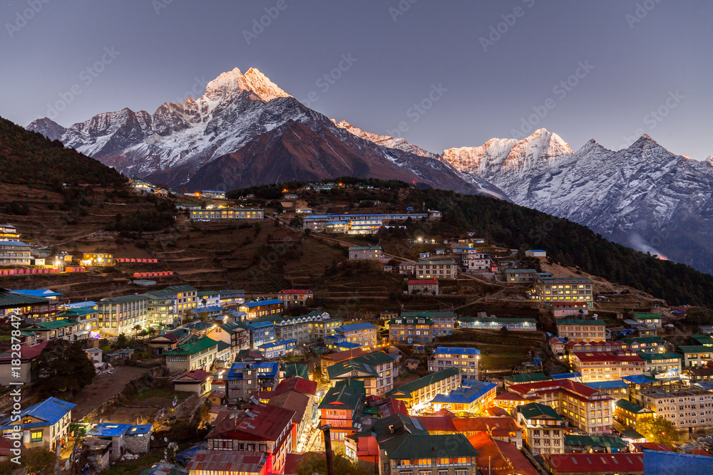 Namche Bazaar, Everest trek, Himalaya, Nepal - obrazy, fototapety, plakaty 