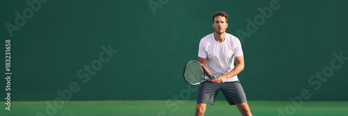 Cuadros en Lienzo Tennis player man focused in ready position