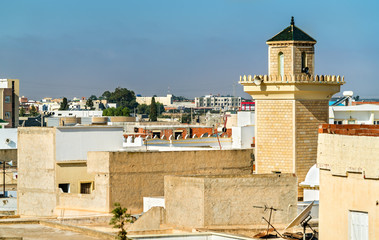 Canvas Print - View of El Jem city from the Roman amphitheater, Tunisia.