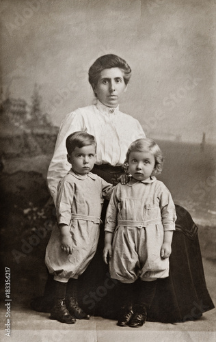 Fototapeta na szkło The Twins, Antique Photo