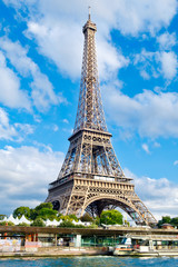 Wall Mural - The Eiffel Tower in Paris on a sunny summer day