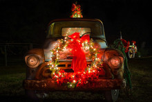 Country Christmas Truck