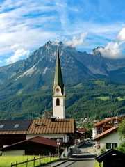 Wall Mural - ELMAU mit Wilden Kaiser im Hintergrund ( Tirol ) 