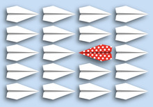Origami - Concept - Idée - Différent - Original - Symbole - Avion De Papier - Insolite - Excentrique