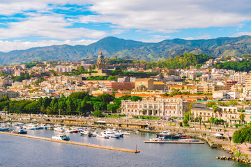 Fototapete - Messina, Sicily, Italy 
