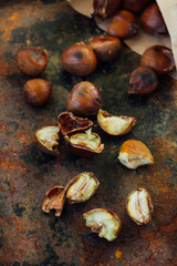 Canvas Print - Peeled roasted chestnuts