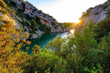 Wall Mural - Basses Gorges du Verdon, Quinson en été, Lever de soleil. Provence, France.