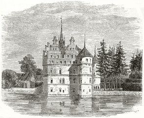 Front view of a wonderful castle. It seems rising from the water. Old view of Egescow castle Funen island Denmark. Created by Therond published on Le Tour du Monde Paris 1862