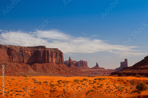 Stampa su Tela Monument Valley in the Navajo Tribal Park, USA