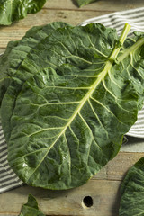 Raw Green Organic Collard Greens