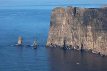 Wall Mural - Faroe island, Risin og kellingin, Eiði , Eysturoy