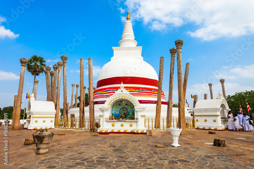 Fotomural Thuparamaya Dagoba in Anuradhapura
