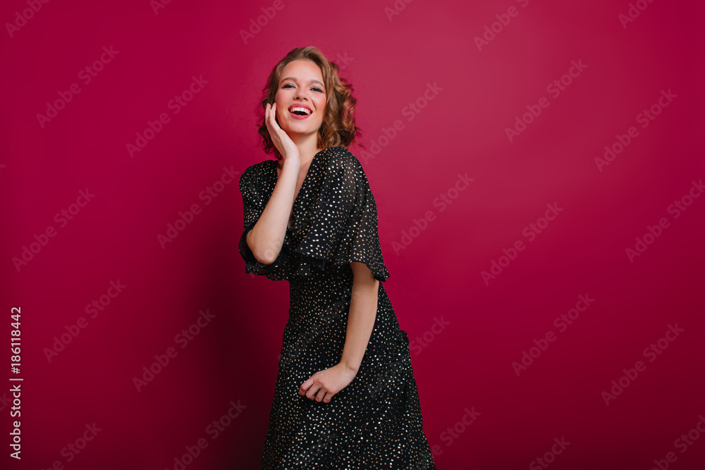 linen v neck dress Serena V-Neck Linen Dress main image 1