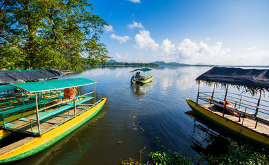 Mahiyanganaya Sorabora Lake, Sri Lanka