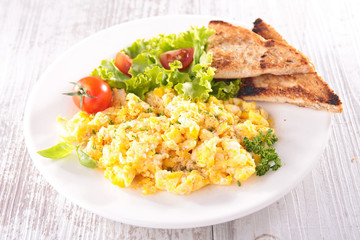 Wall Mural - scrambled egg and toast