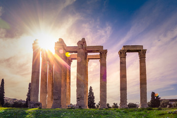 Fototapete - The Temple of Olympian Zeus (Greek: Naos tou Olimpiou Dios), also known as the Olympieion, Athens, Greece.