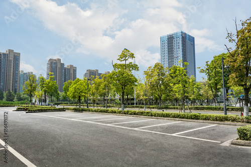 Fotomural Car parking lot with white mark