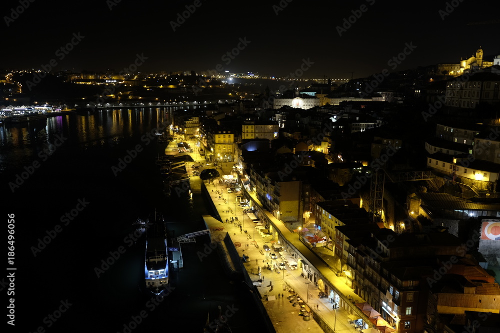 historic center of Porto at night - obrazy, fototapety, plakaty 