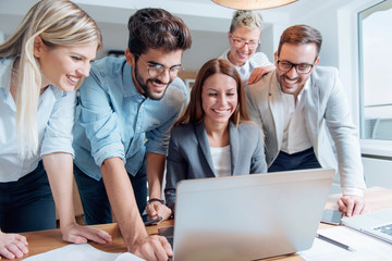 Canvas Print - Business people working together   