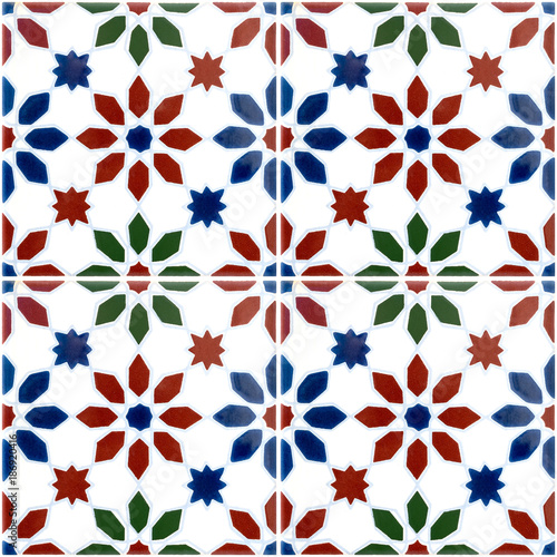 tradycyjny-portugalski-wzor-kwiatowy-azulejos