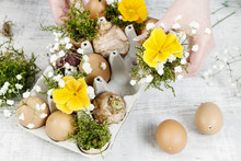 Ow To Make Simple Easter Floral Arrangement