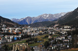 Fototapeta Uliczki - Die Stadt Davos in den Schweizer Alpen