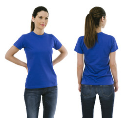 Brunette woman wearing blank blue shirt