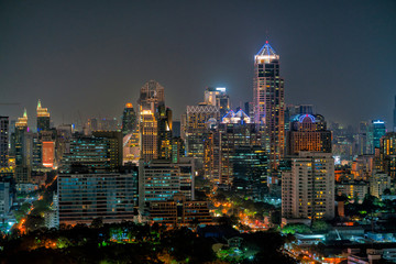 Fototapete - Night scence of Bangkok skyline Panorama