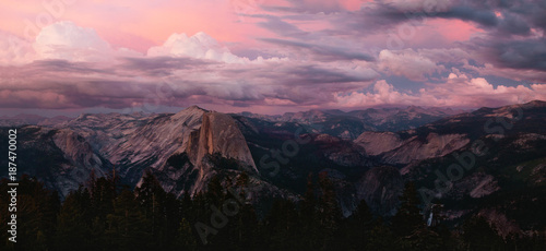Cuadros en Lienzo Alpenglow from Sentinel Dome, Yosemite