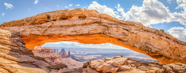 Wall Mural - mesa arch panorama, canyonlands national park, utah, usa
