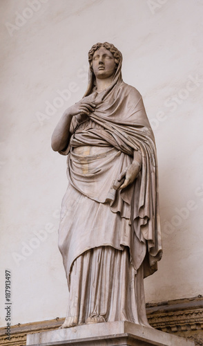 Fotografía Sculpture of Sabine woman