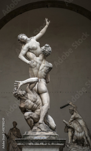 Cuadros en Lienzo Rape of the Sabines statue in Florences