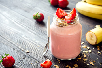 Poster - Strawberry smoothie with granola