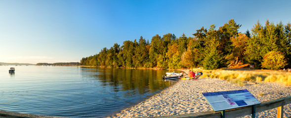 Sticker - Abendstimmung auf Sidney Island, Vancouver Island, British Columbia, Kanada.