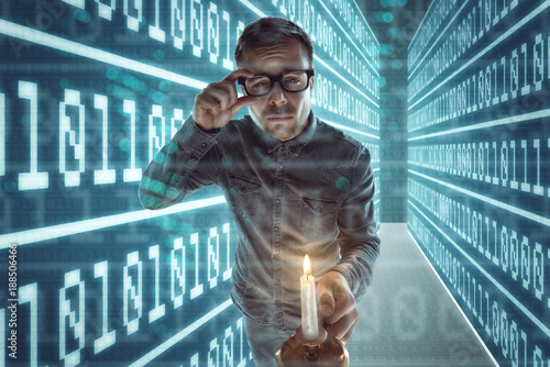 Fotomural Nerd verirrt sich im Cyberspace