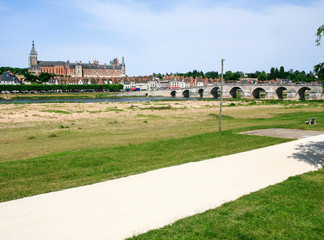 Canvas Print - view of Gien city from valley of Loire river