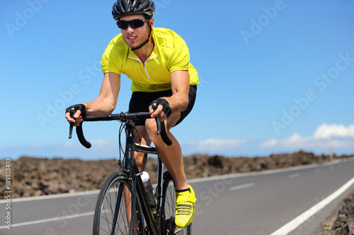 Dekoracja na wymiar  rower-szosowy-rowerzysta-czlowiek-sport-sportowiec-trening-cardio-trening-na-rowerze-wyscigowym-meski-rowerzysta-na-rowerze