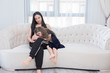 © Emre - pregnant mother and daughter
