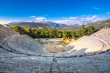 Fototapete - The ancient theater of Epidaurus (or 