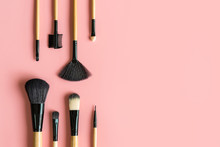 Set Of Essential Professional Make Up Brushes