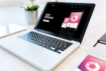 Wall Mural - responsive app design