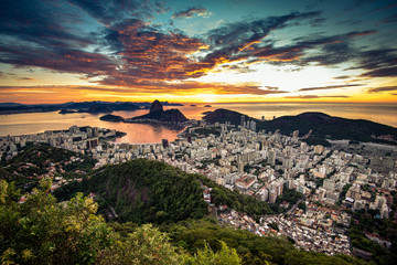Fototapete - Rio de Janeiro View by Sunrise with Dramatic Sky and the Sugarloaf Mountain
