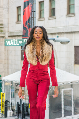 African American Woman Fashion In New York Young Woman With Long