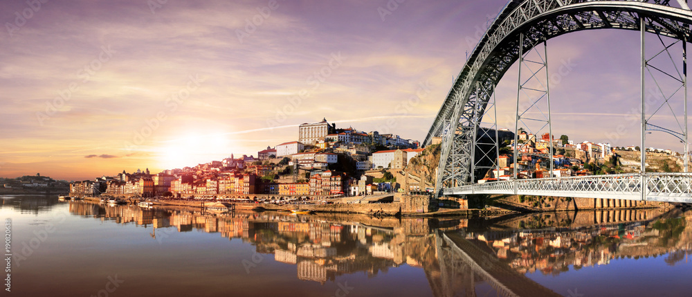 Nice view of the city Porto in Portugal (Europe) - obrazy, fototapety, plakaty 
