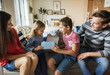 © Rawpixel.com - Family spending time together