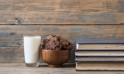 Tasty chocolate cookies with glass of milk