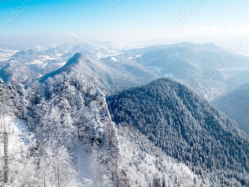 Obrazy Pieniny  zimowy-krajobraz-polskich-gor-pienin
