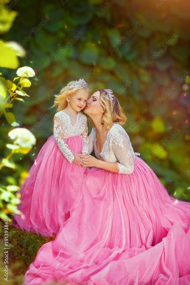 open lace back dress Mom Daughter Sky Is The ... Mother / 12