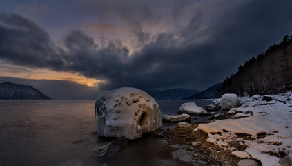 Wall Mural - Russia. Mountain Altai. Sunset on lake Teletskoye.