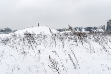 Poster - terrain  vague industriel en banlieue parisienne sous la neige